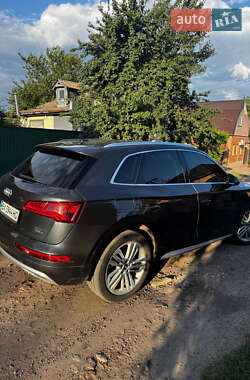 Внедорожник / Кроссовер Audi Q5 2017 в 