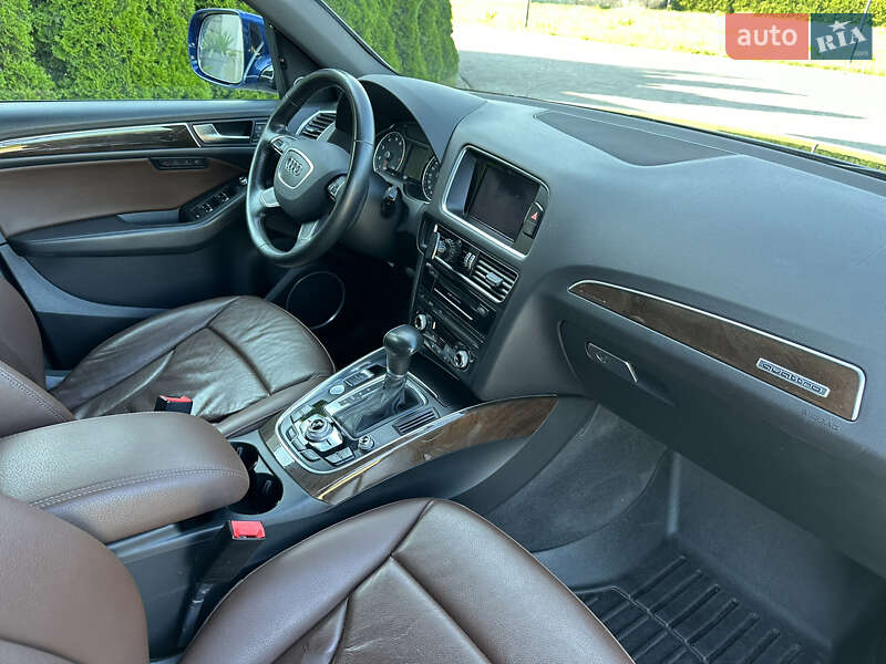 Внедорожник / Кроссовер Audi Q5 2015 в Львове