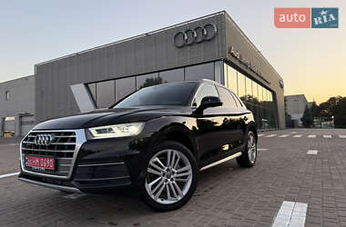Внедорожник / Кроссовер Audi Q5 2018 в 
