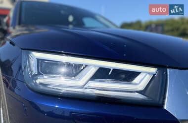 Внедорожник / Кроссовер Audi Q5 2018 в 