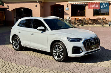 Внедорожник / Кроссовер Audi Q5 2020 в 