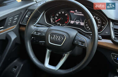 Внедорожник / Кроссовер Audi Q5 2020 в 