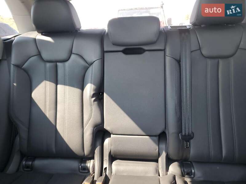 Внедорожник / Кроссовер Audi Q5 2018 в Киеве