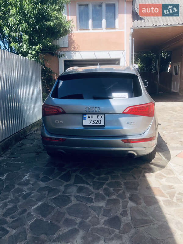 Внедорожник / Кроссовер Audi Q5 2011 в Ужгороде