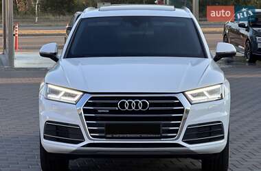 Внедорожник / Кроссовер Audi Q5 2020 в 