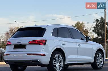 Внедорожник / Кроссовер Audi Q5 2020 в 