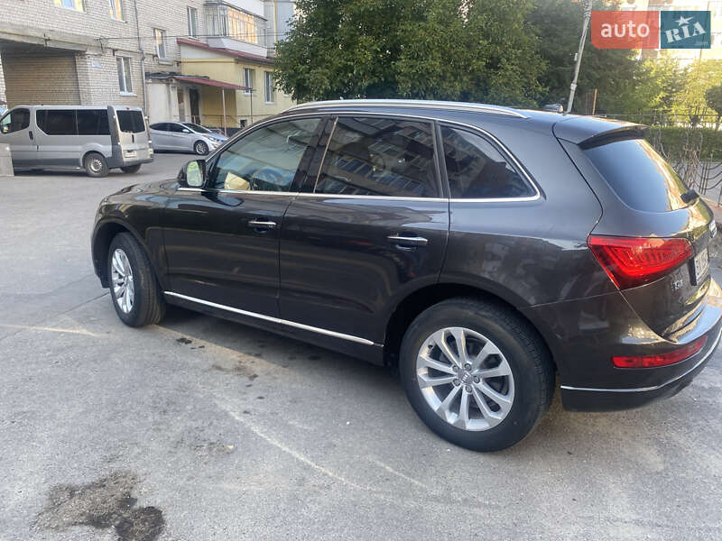 Внедорожник / Кроссовер Audi Q5 2015 в Хмельницком