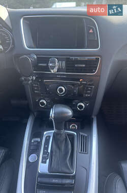 Внедорожник / Кроссовер Audi Q5 2015 в 