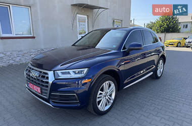 Позашляховик / Кросовер Audi Q5 2018 в Луцьку