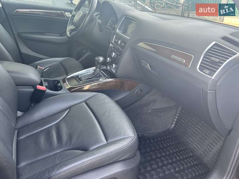 Внедорожник / Кроссовер Audi Q5 2013 в Киеве