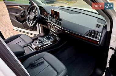 Внедорожник / Кроссовер Audi Q5 2019 в 