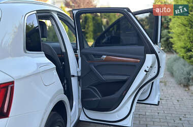 Внедорожник / Кроссовер Audi Q5 2021 в 