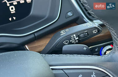 Внедорожник / Кроссовер Audi Q5 2021 в 