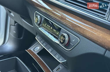 Внедорожник / Кроссовер Audi Q5 2021 в 