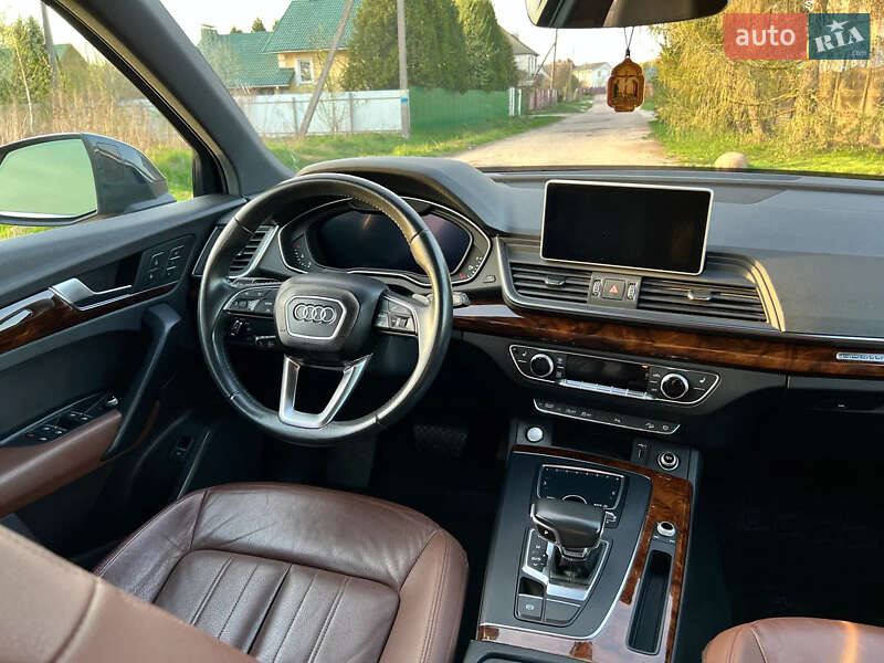 Внедорожник / Кроссовер Audi Q5 2019 в Одессе