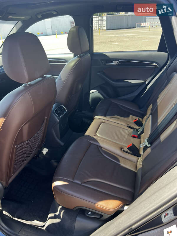 Внедорожник / Кроссовер Audi Q5 2014 в Киеве