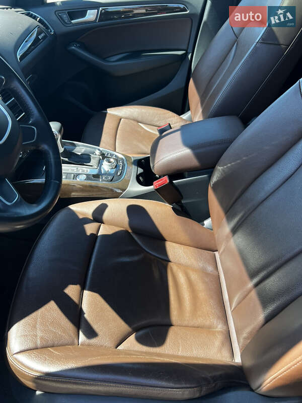 Внедорожник / Кроссовер Audi Q5 2014 в Киеве