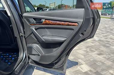 Внедорожник / Кроссовер Audi Q5 2017 в 