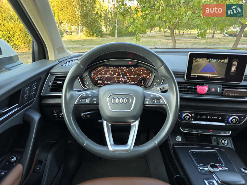 Внедорожник / Кроссовер Audi Q5 2019 в Ужгороде