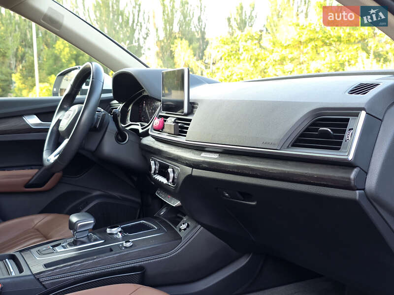 Внедорожник / Кроссовер Audi Q5 2019 в Ужгороде