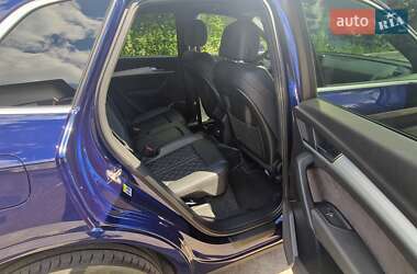 Внедорожник / Кроссовер Audi Q5 2017 в 