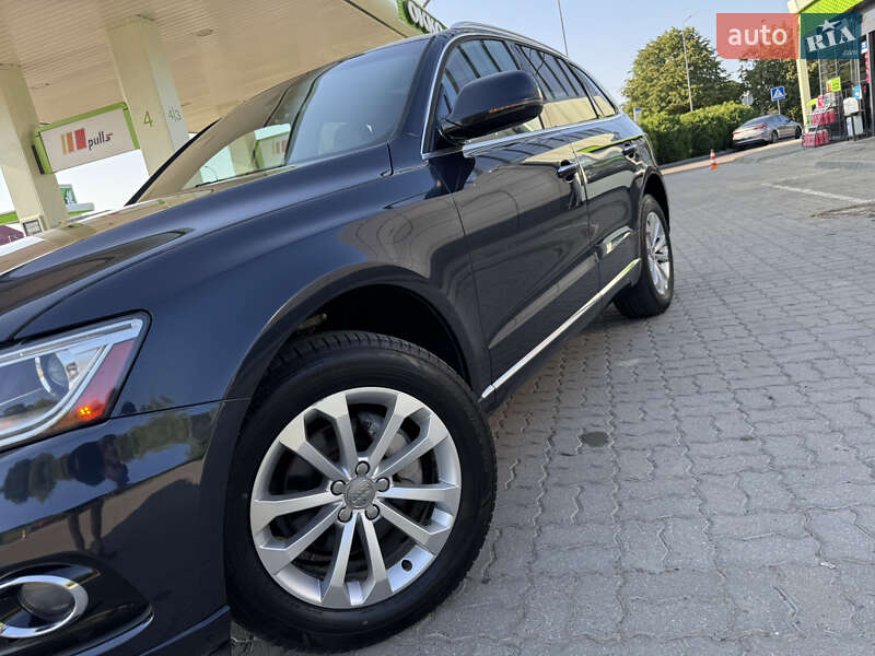 Внедорожник / Кроссовер Audi Q5 2015 в Дрогобыче
