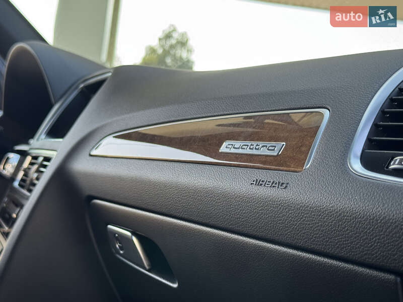 Внедорожник / Кроссовер Audi Q5 2015 в Дрогобыче