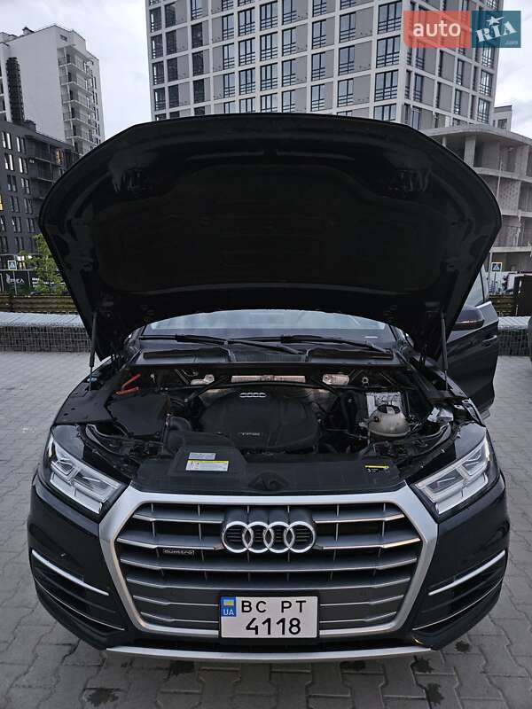 Позашляховик / Кросовер Audi Q5 2018 в Львові