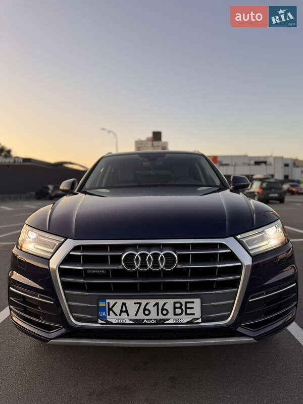 Внедорожник / Кроссовер Audi Q5 2019 в Киеве