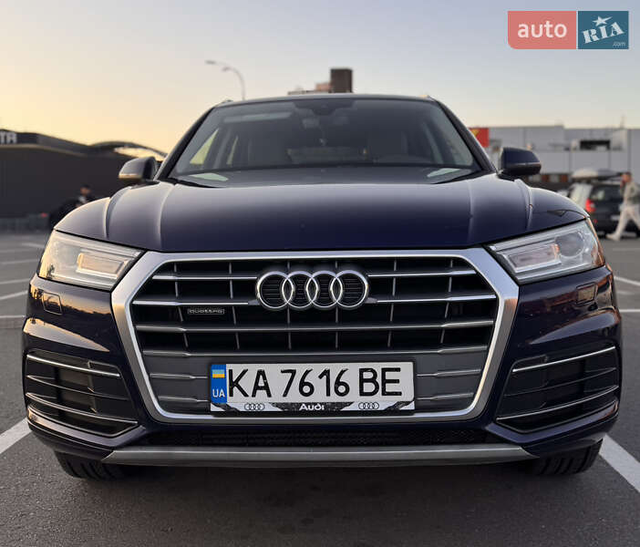 Внедорожник / Кроссовер Audi Q5 2019 в Киеве