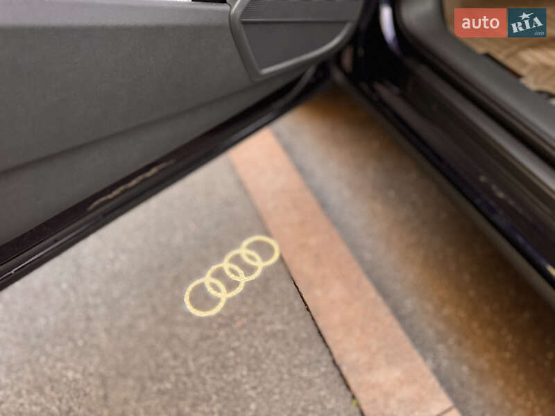 Внедорожник / Кроссовер Audi Q5 2019 в Киеве