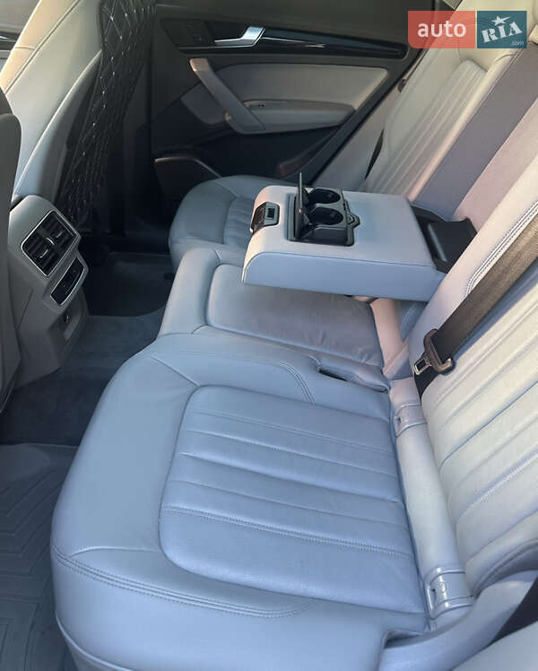Внедорожник / Кроссовер Audi Q5 2019 в Киеве