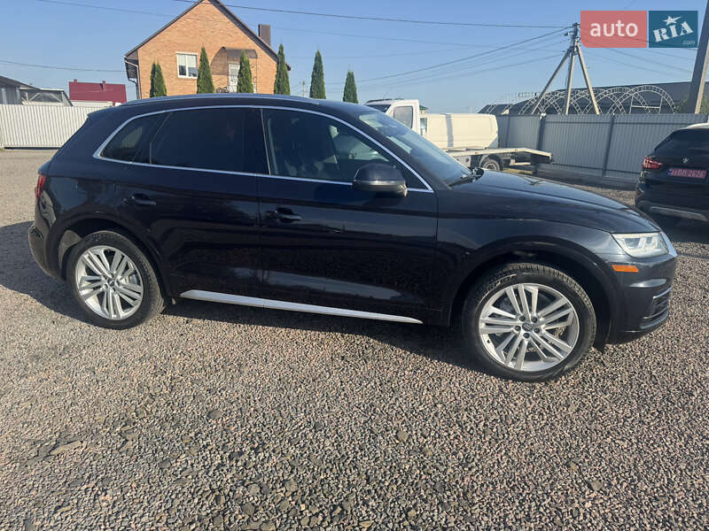 Внедорожник / Кроссовер Audi Q5 2018 в Луцке
