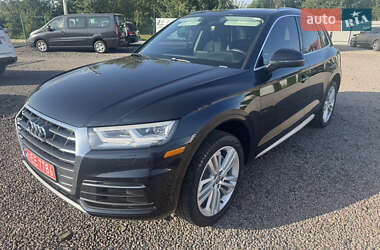 Внедорожник / Кроссовер Audi Q5 2018 в 