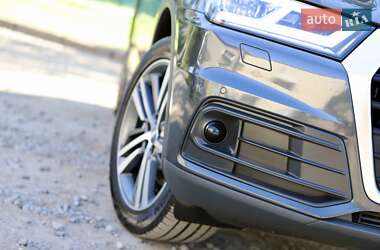 Внедорожник / Кроссовер Audi Q5 2018 в 