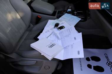 Внедорожник / Кроссовер Audi Q5 2018 в 
