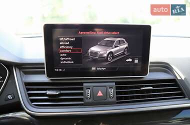Внедорожник / Кроссовер Audi Q5 2018 в 