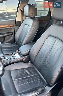 Внедорожник / Кроссовер Audi Q5 2018 в 