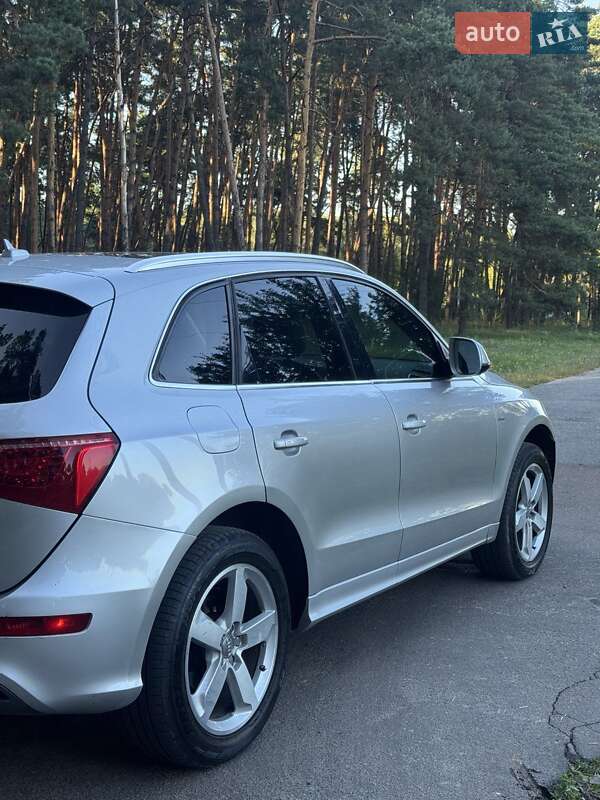 Позашляховик / Кросовер Audi Q5 2011 в Славуті