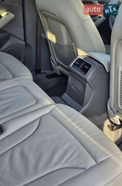 Внедорожник / Кроссовер Audi Q5 2011 в 