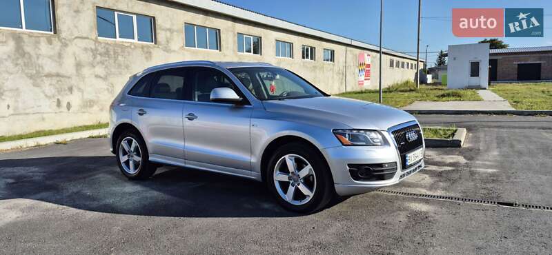 Позашляховик / Кросовер Audi Q5 2011 в Славуті