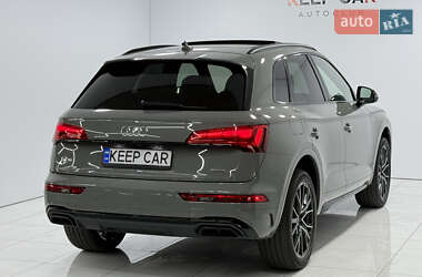 Внедорожник / Кроссовер Audi Q5 2022 в 