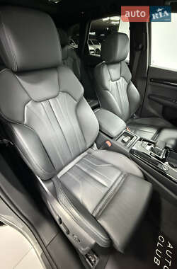 Внедорожник / Кроссовер Audi Q5 2022 в 