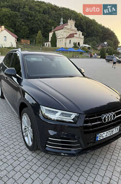 Внедорожник / Кроссовер Audi Q5 2020 в 