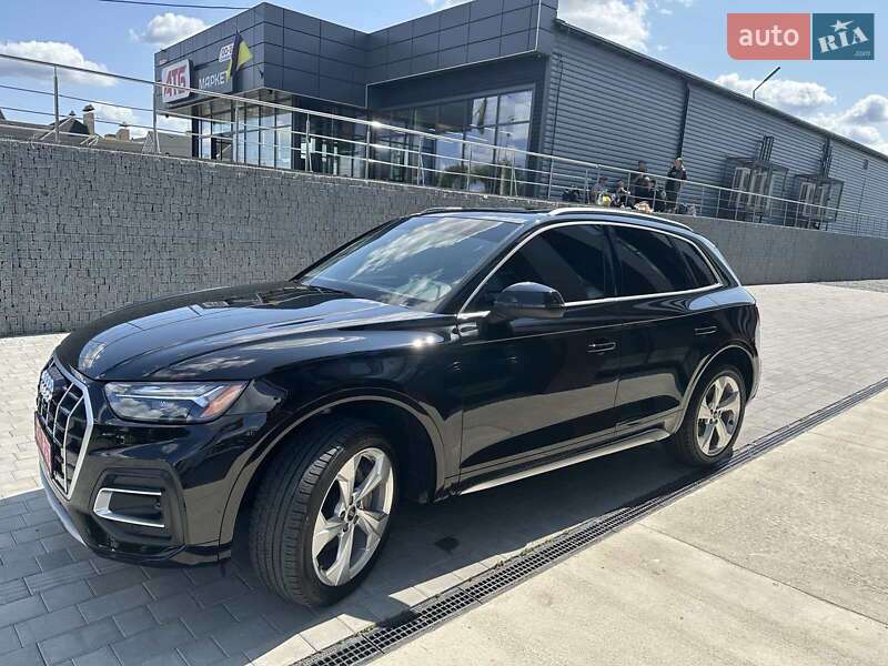 Внедорожник / Кроссовер Audi Q5 2021 в Луцке