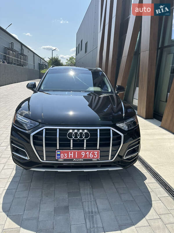 Внедорожник / Кроссовер Audi Q5 2021 в Луцке