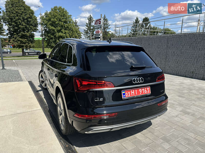Внедорожник / Кроссовер Audi Q5 2021 в Луцке