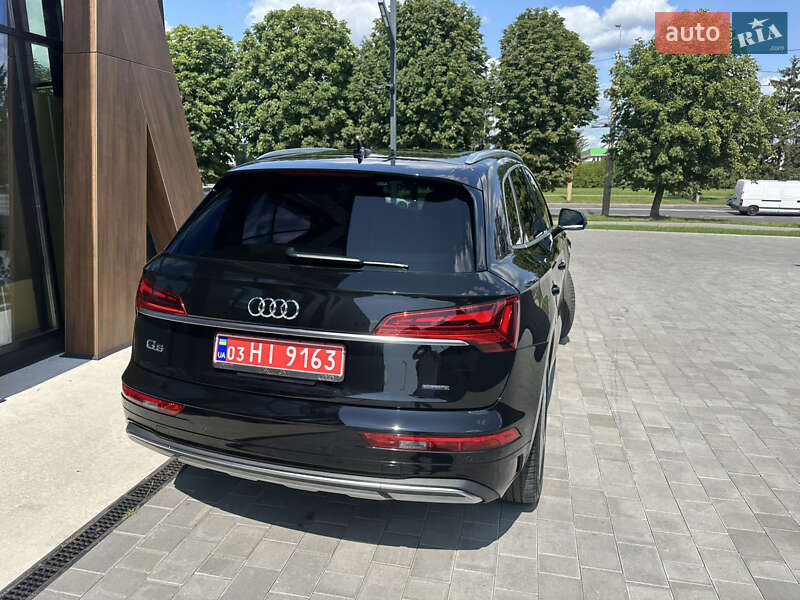 Внедорожник / Кроссовер Audi Q5 2021 в Луцке