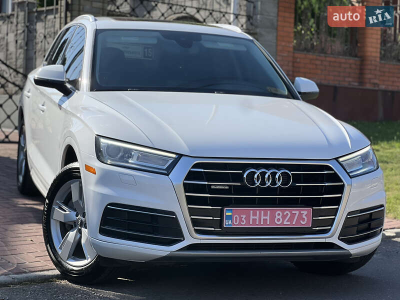 Внедорожник / Кроссовер Audi Q5 2018 в Ровно