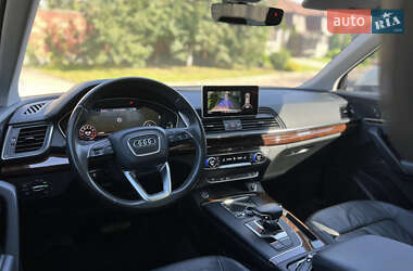 Внедорожник / Кроссовер Audi Q5 2018 в 